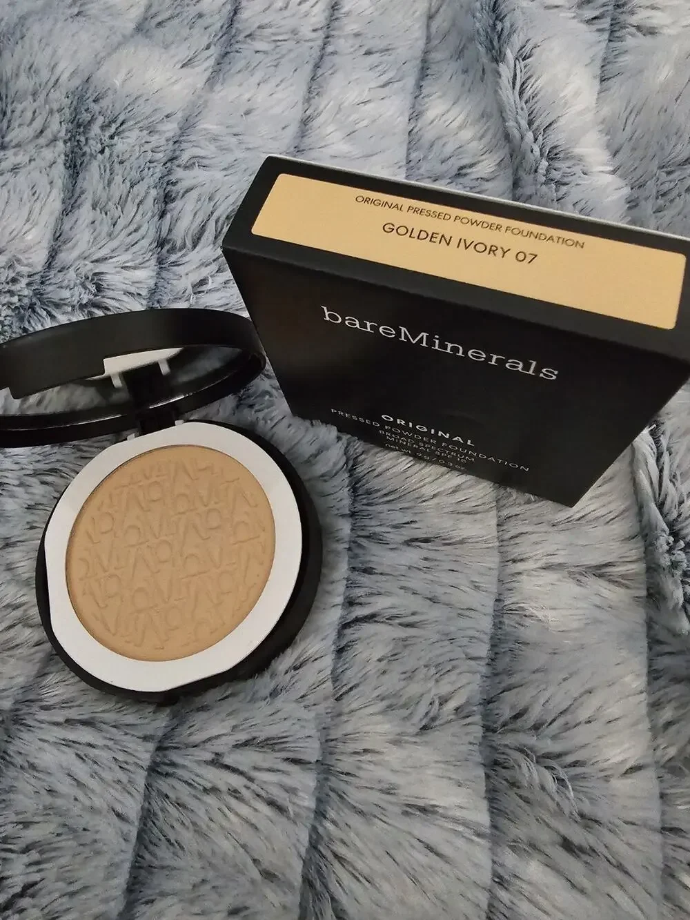 BareMinerals Original Pressed Powder Foundation -Golden Ivory 07